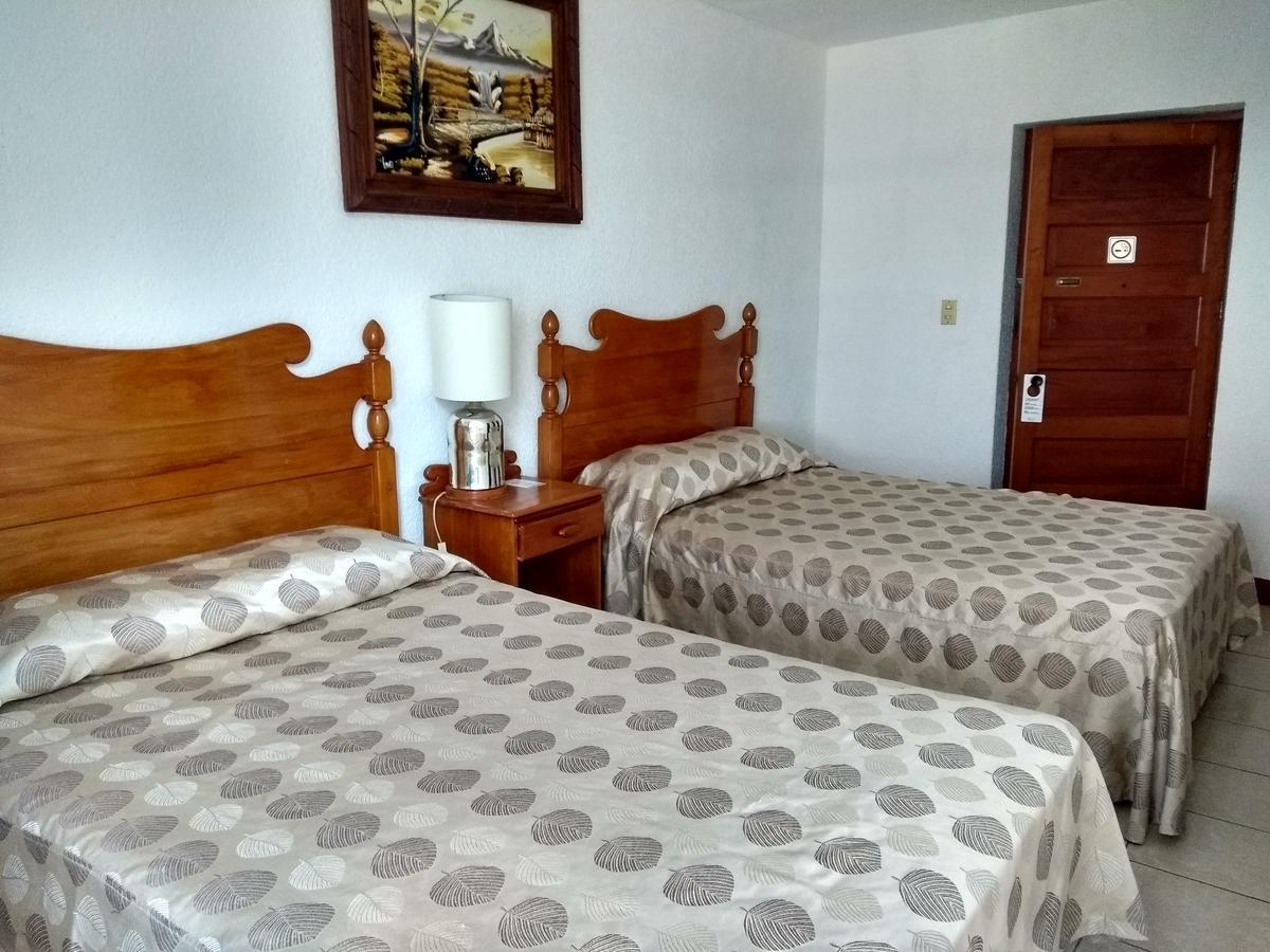 Hotel Spa Taninul Los Puentes Bagian luar foto