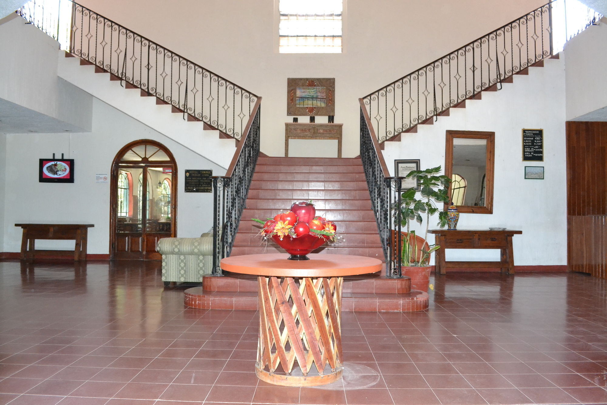 Hotel Spa Taninul Los Puentes Bagian luar foto