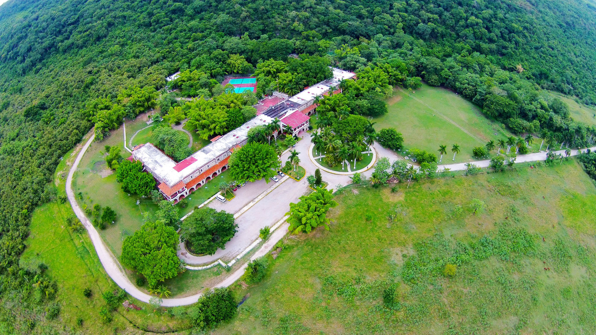Hotel Spa Taninul Los Puentes Bagian luar foto