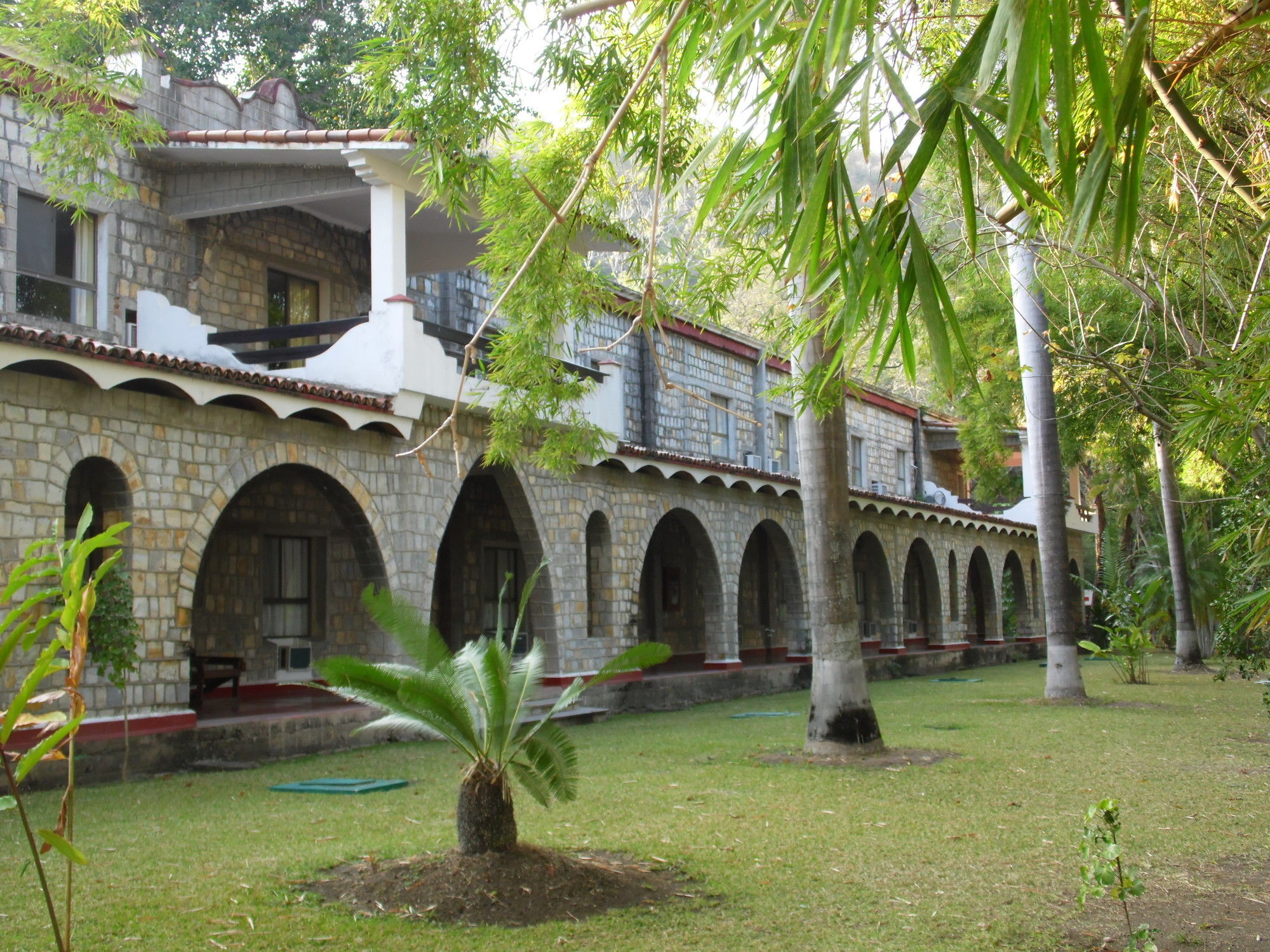Hotel Spa Taninul Los Puentes Bagian luar foto